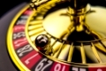 Der Zylinder eines Roulette Glücksspiel in einem Spielkasino. Gewinn und Verlust wird durch Zufall entschieden.