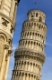 Der schiefe Turm von Pisa, Toskana - links im Anschnitt der Dom Santa Maria Assunta