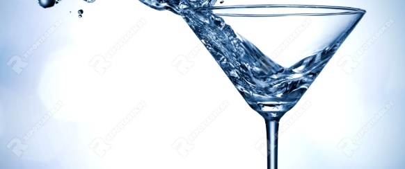 Martini splash in glass
