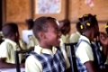 Projekt Foi Et Joie (auf Deutsch: Glaube und Freude in Haiti (Spanisch: Fe y Alegría)Besuch einer im Aufbau sich befindenden Schule in Port-au-Prince in Haiti und einer Schulklasse am 7.12.2012Fe y Alegría hat seit 2010 schon viele kleine und auch größere Träume wahr werden lassen. Für ein Kind bedeutet das den Schulbesuch, für einen Jugendlichen eine Arbeitsstelle und für viele ein Leben in Würde. Möglich wird das, durch die „Cuatro Lineas“, die vier Tätigkeitsbereiche, in denen das Schulwerk in Haiti hilft, die Bildungsstruktur nachhaltig aufzubauen und zu verbessern.